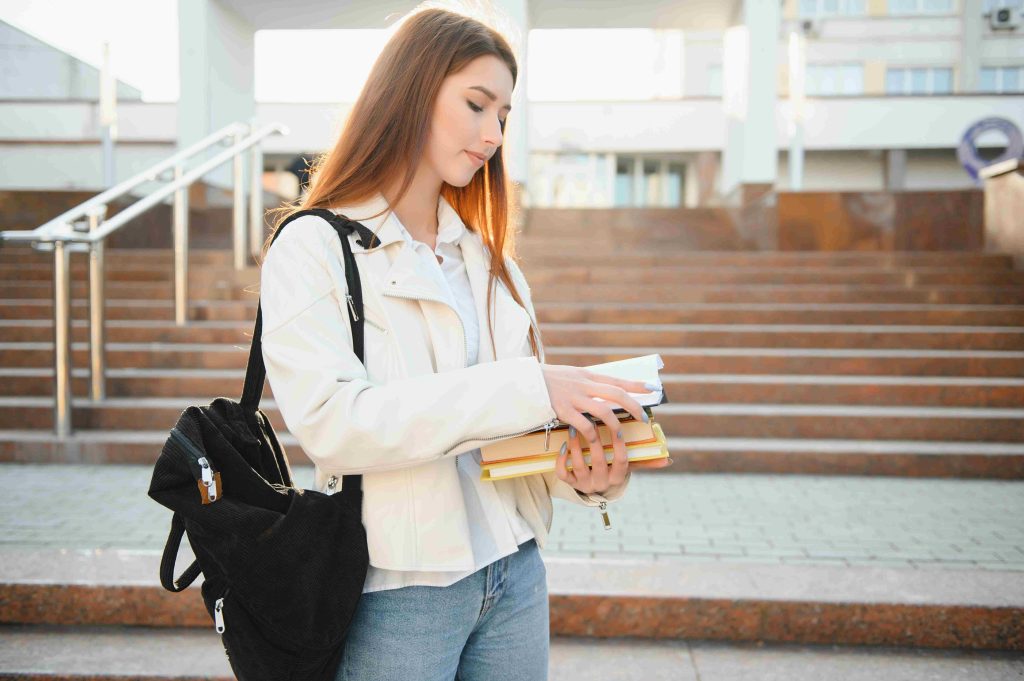 How PPC Services Dubai Help Educational Institutions Boost Enrollments